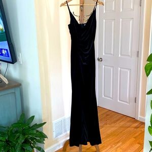 Velvet maxi gown, with slit